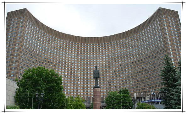 莫斯科宇宙酒店历史，原为五星宾馆（设备老化降为三星级酒店）