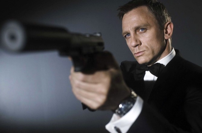 全球十大系列电影排行榜 指环王高居榜首，007位列第八